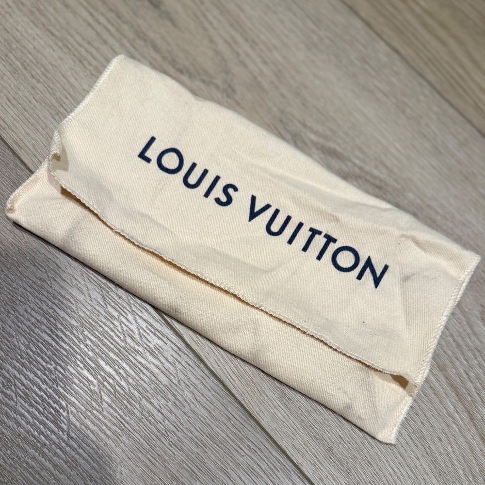 Louis Vuitton Small Cream Cotton Dust Bag Accessory Pouch Navy Logo 7.5x3.75